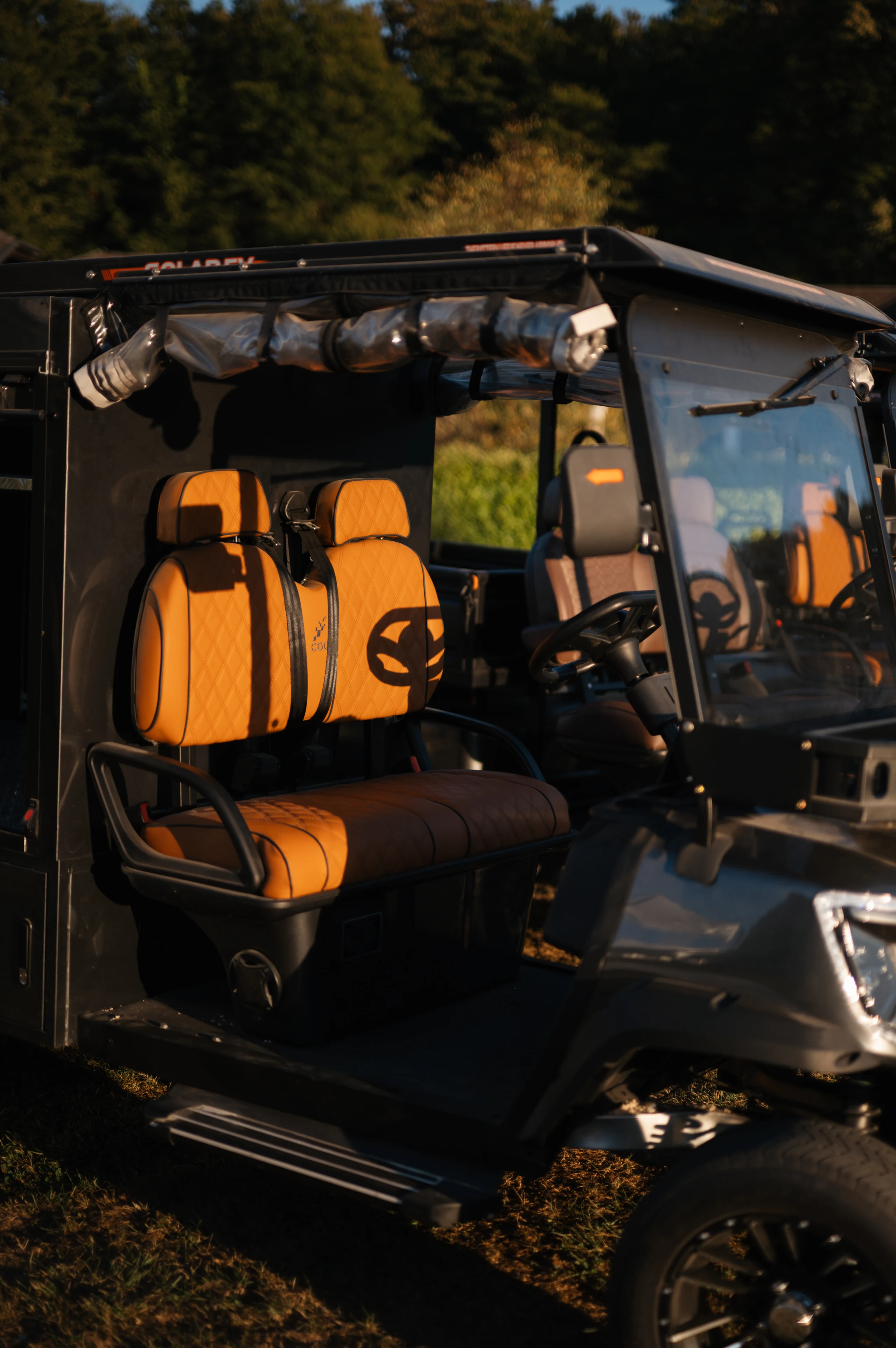 Omnia Delivery — seats and cabin