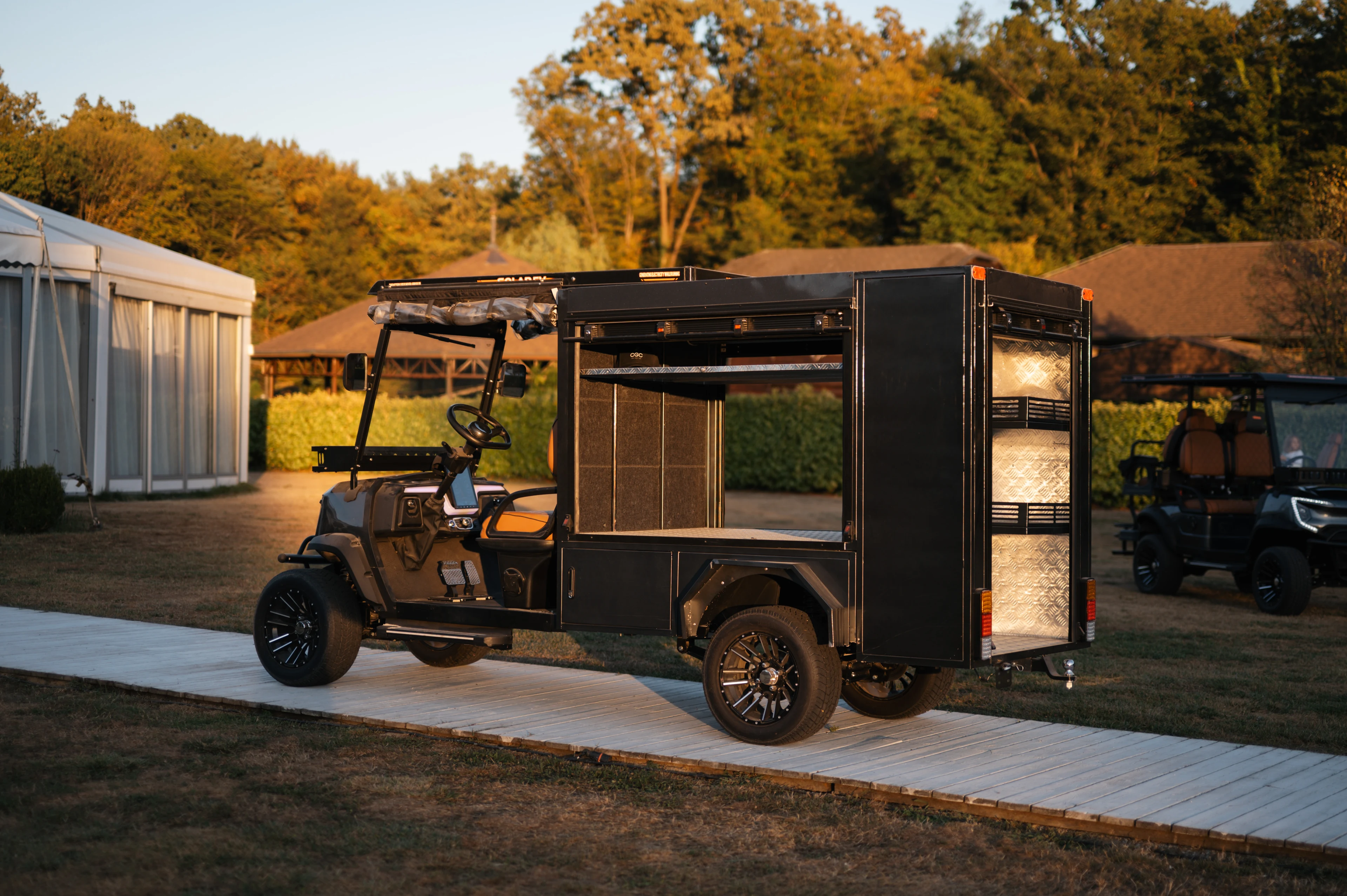 Omnia Delivery — cargo compartment from another angle